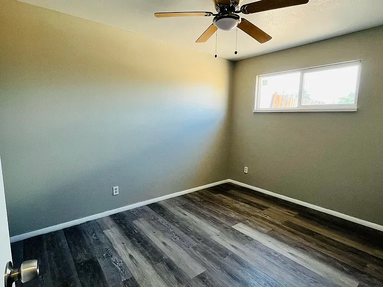 419 Dallas St SE #A — Photo 20