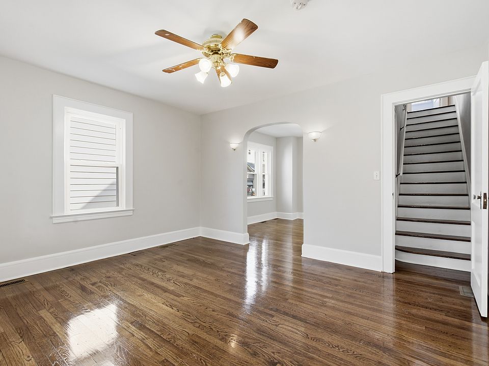 Living Room 3