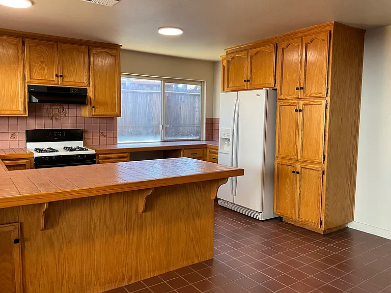 7326 Salazar Dr — Photo 5