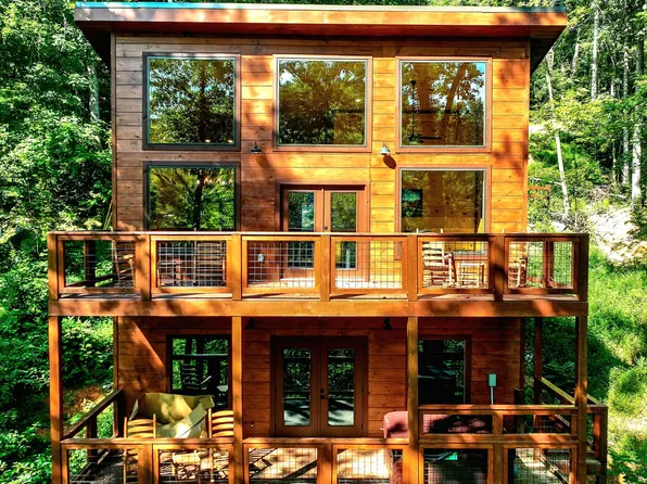 350 Sugar Mountain Way, Pigeon Forge, TN 37863