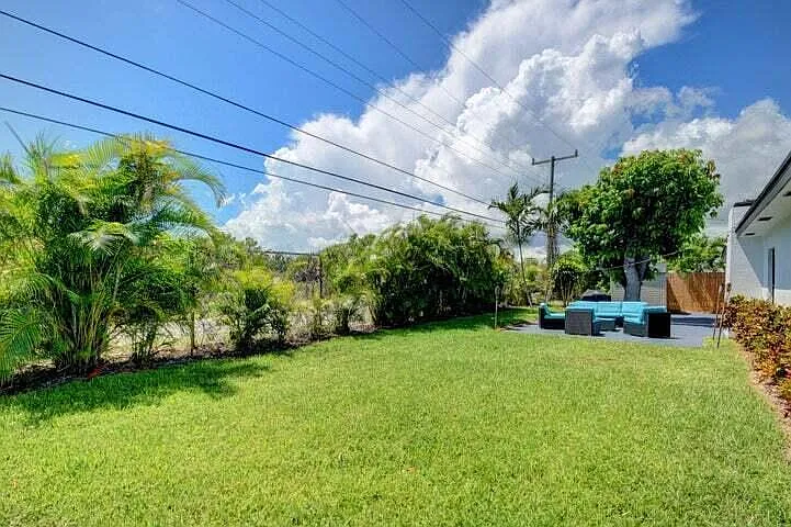 168 SE 31st Ave — Photo 32