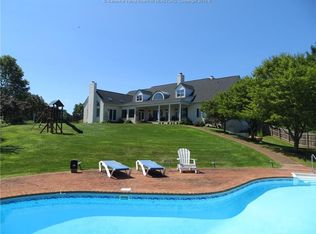 591 Evans Grove Dr, Evans, WV 25241