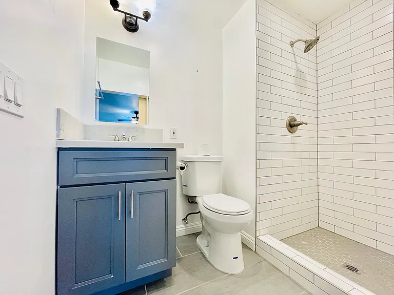 142 E Morgan St #B — Photo 17