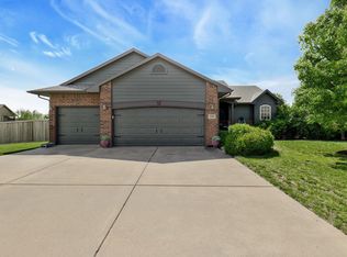 13803 E Mainsgate Cir, Wichita, KS 67228