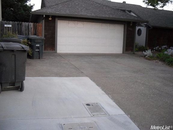3rd image of 7982 Wapiti Pl
