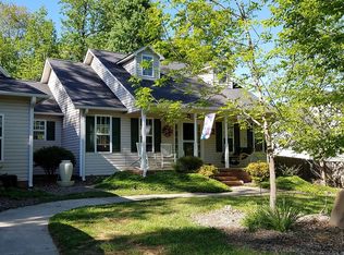 5523 Fairway Run Dr, Mc Leansville, NC 27301