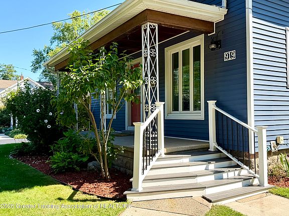 5th image of 919 Degroff St