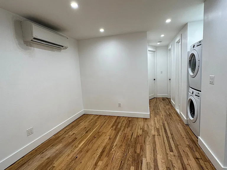 1129 Broadway #1B — Photo 11