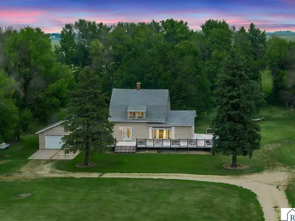 34700 130th St, Dundee, MN 56131