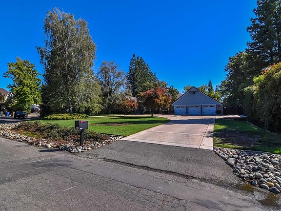 2nd image of 5980 Long Acres Ct