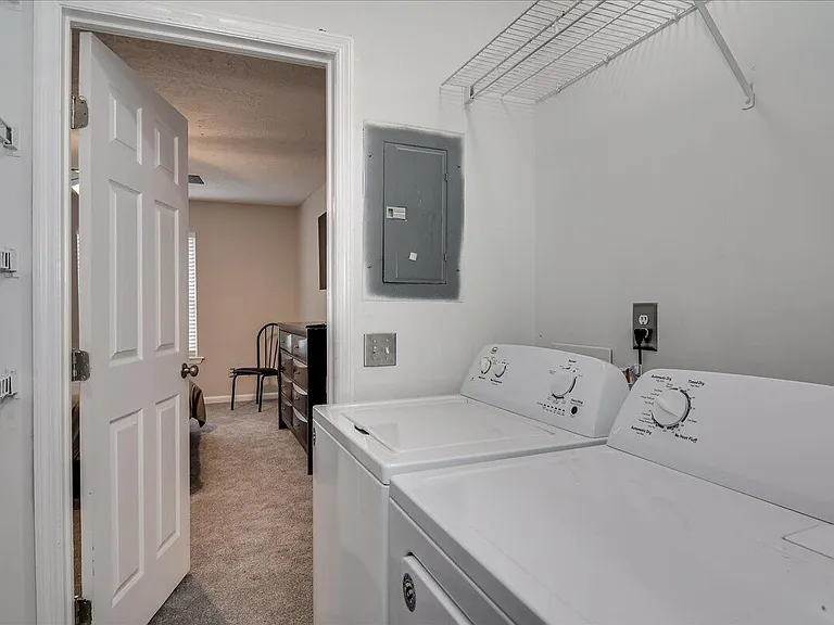 23 Londonberry Ln — Photo 33