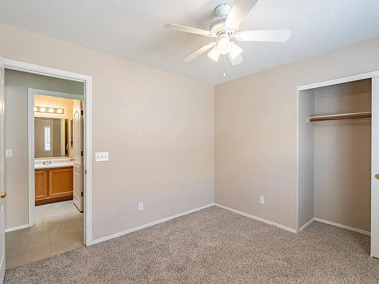 4504 W Sun Quest St — Photo 21