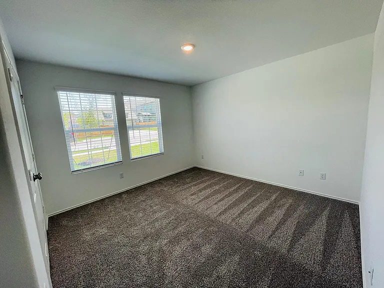 470 Jack Ryan St — Photo 25
