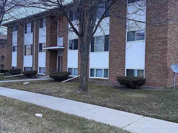 2nd image of 4245 Quarry St #7