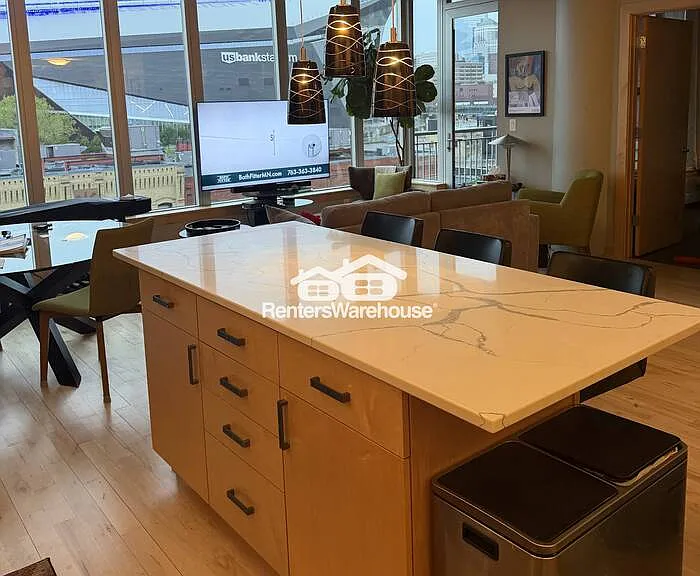 215 10th Ave S #632 — Photo 4