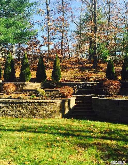 2nd image of 10 Brittany Ct