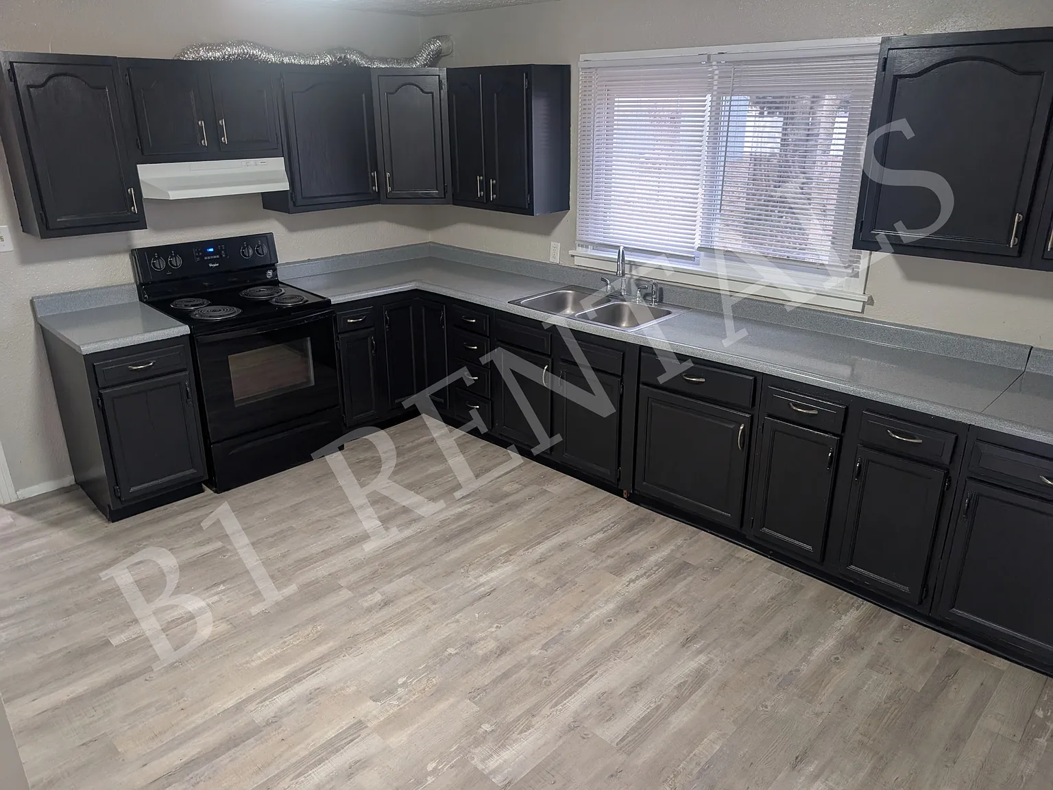 6632 North Mill Street - 1 — Photo 3