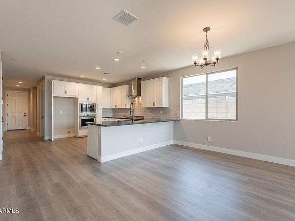 5th image of 32018 N 117TH Avenue
