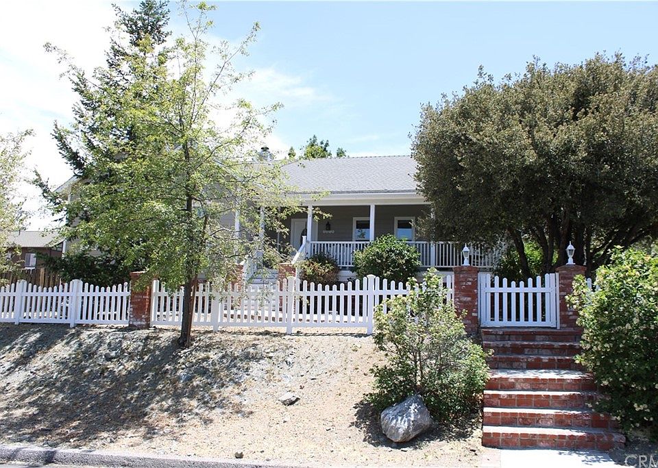 1st image of 2415 Andermott Dr