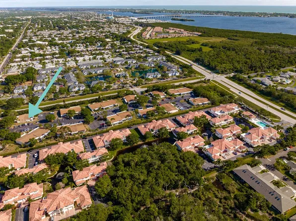560 7th Pl Unit 560, Vero Beach, FL 32962