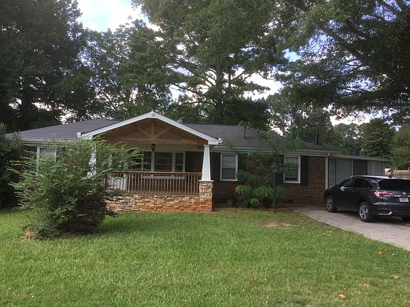 Recently renovated Austell home!