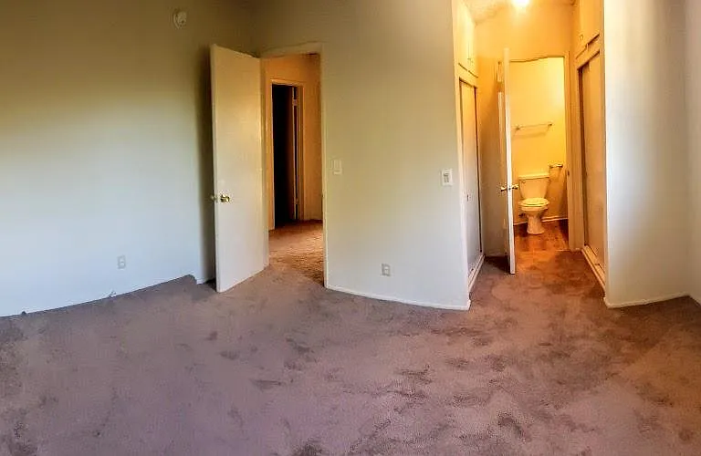 2219 S Crenshaw Blvd #2 — Photo 3