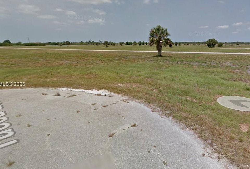 1st image of 1 Yucca Ln