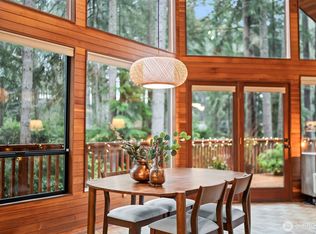 9910 40th Avenue Ct, Gig Harbor, WA