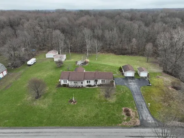 250 Horan Rd, Medina, NY 14103