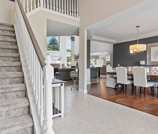 3rd image of 6495 Foxglove Dr