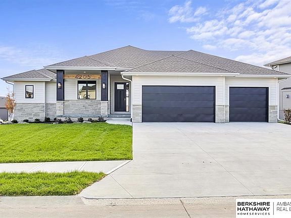 3rd image of 4205 S 219th St