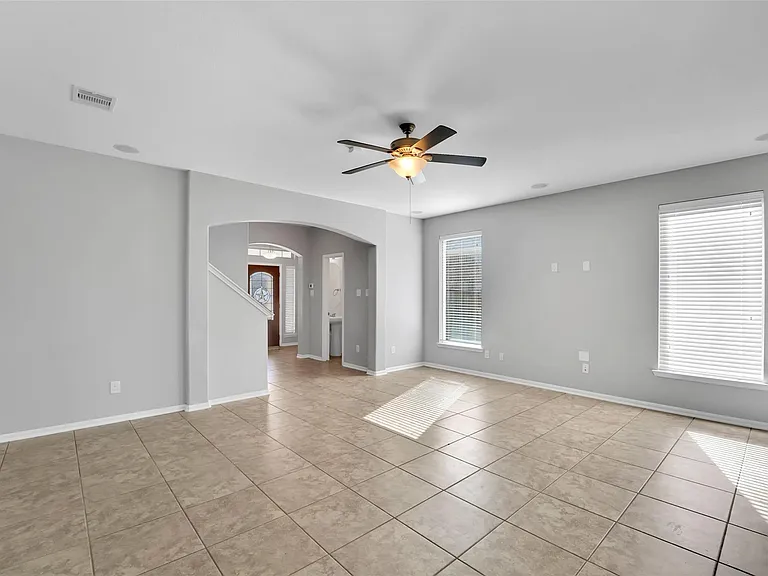 5407 Baronet Dr — Photo 9