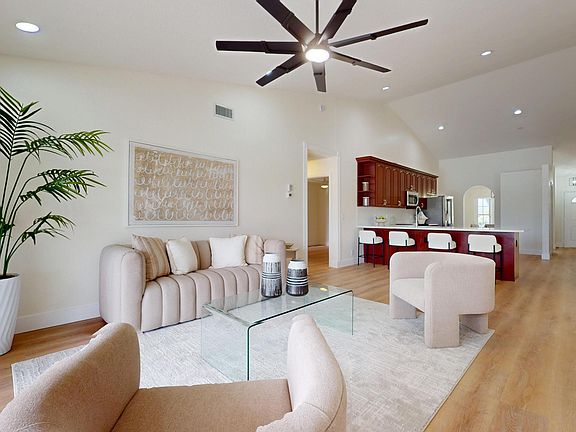 2nd image of 18208 Clear Brook Circle