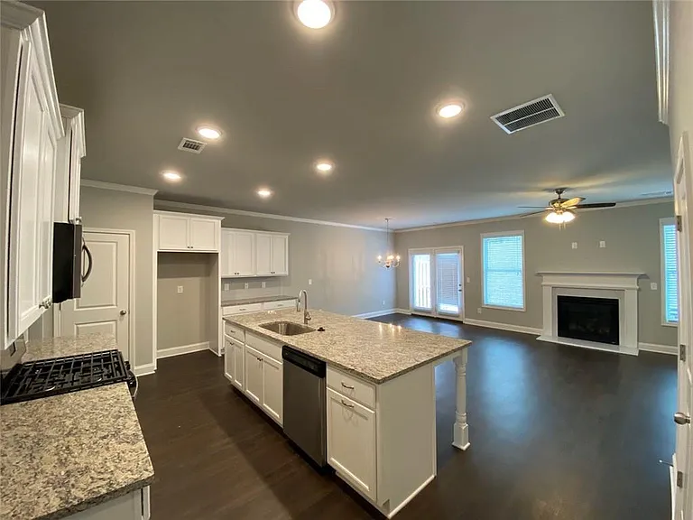 2615 Morgan Place Dr — Photo 5