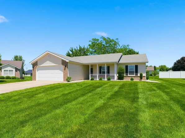 1075 Granary Ct, Bluffton, IN 46714