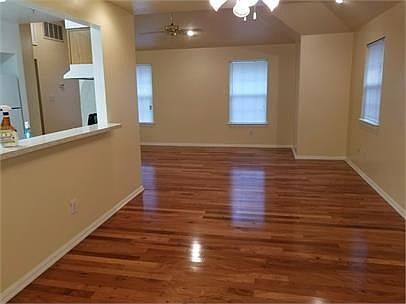 3rd image of 1201 Lovett St
