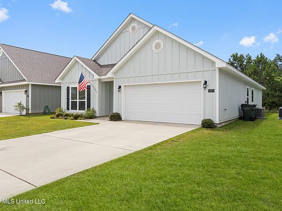 3rd image of 7777 Coral Ln