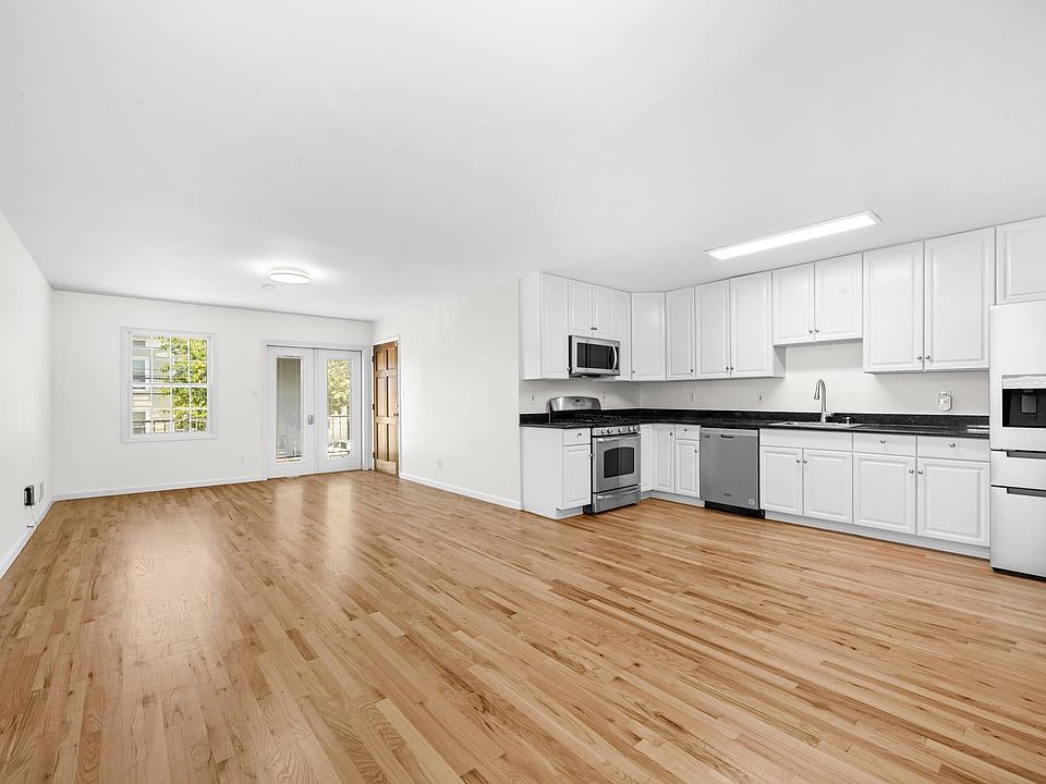 1st image of 14 Elizabeth St #1