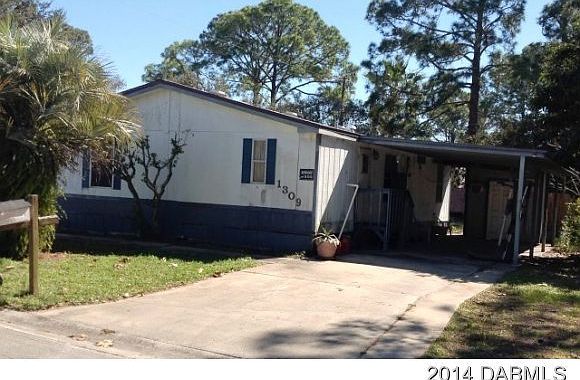 1st image of 1309 Village Ln N