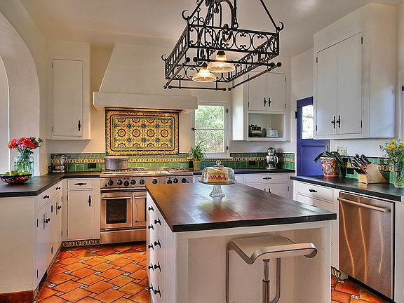 3rd image of 3310 Los Pinos Dr