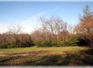 1061 Bradley Rd, Gallatin, TN 37066