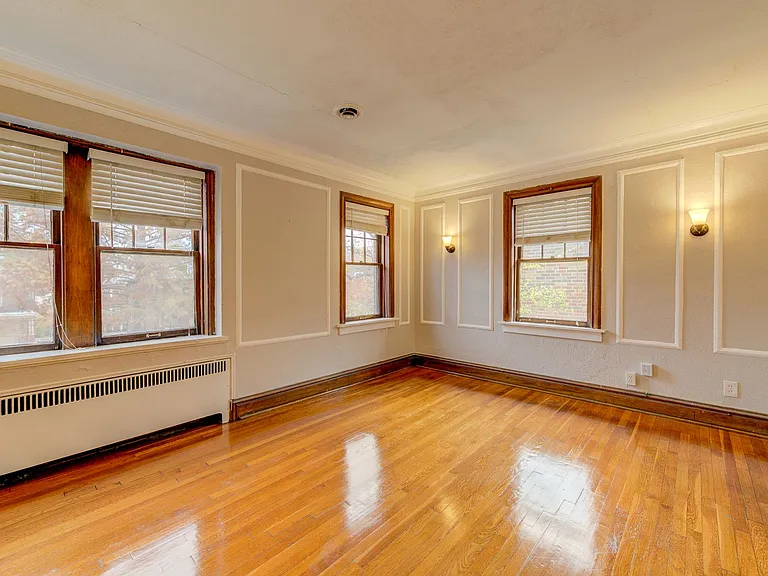 (242) 7156-58 Tulane Ave — Photo 7