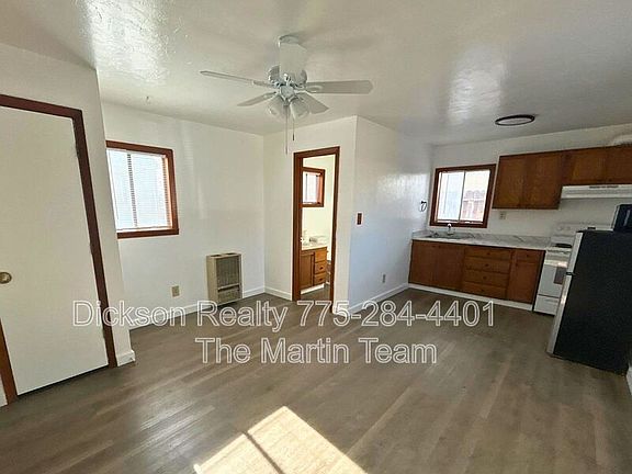 3rd image of 1058 1/2 G St