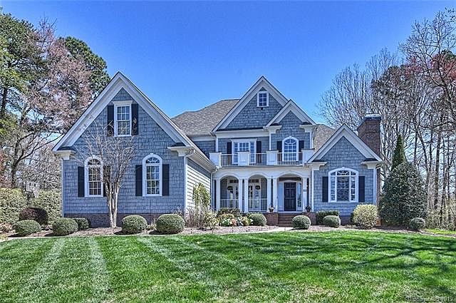 1st image of 203 Brownstone Dr
