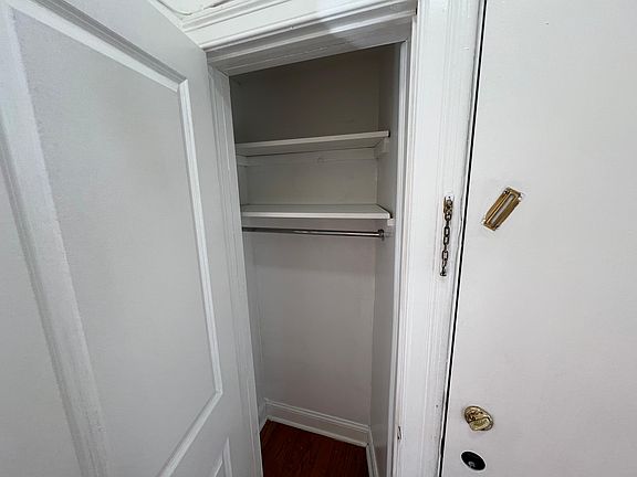 5th image of 485 Garfield Ave #2E