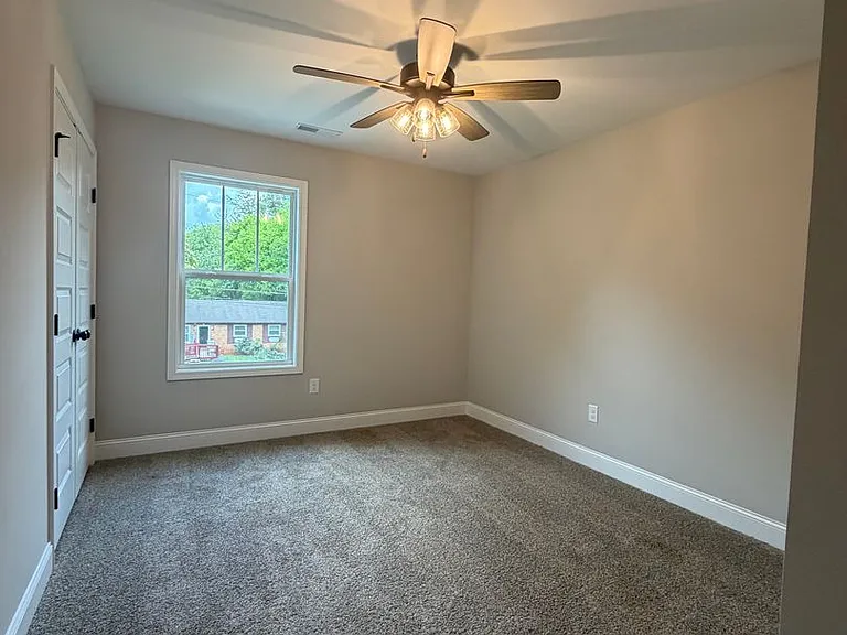 1711 Golf Club Ln — Photo 18
