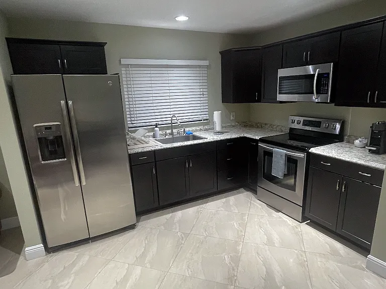 1106 Begonia Dr — Photo 8