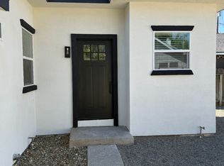 835 W 21st St #B, Merced, CA 95340