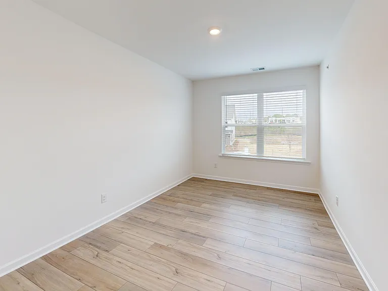 Quinn Residences at Covington Town Center — Photo 31