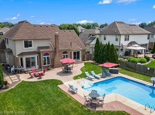 46799 Middle Brook Dr, Macomb, MI 48044